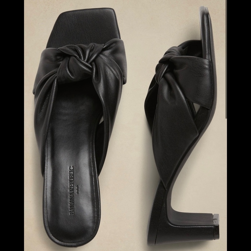 Banana Republic Twisted Knot Sandal